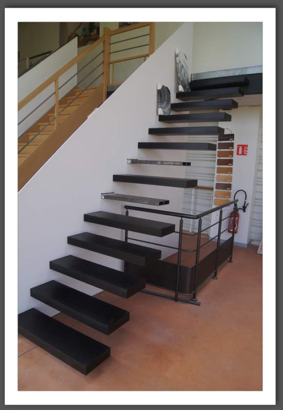 escalier suspendu,cantilevered-stair.com,cantilevered-steps.com,floating-steps.com,floating-stair.com,escalier-suspendu.eu,escalier-flottant.com,auskragende-treppen.com,scale-autoportanti.com,scala-sospesa.com,polished-concrete-stairs.com,escalera-suspendida.com,escalera-volada.com,escalier metallique,escalier flottant,escalier suspendu,escalier metal,serrurrerie,metallerie,chaudronnerie,escalier double limon,escalier limon central,monolith